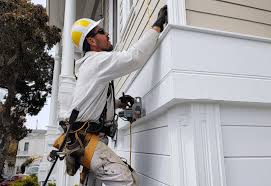 How To Choose The Right Materials for Your Siding Installation in 'Fabens, TX